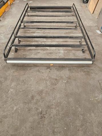 Imperial Dakdrager voor Bedrijfsbus beschikbaar voor biedingen