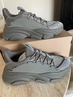 NIEUW Steve Madden sneakers Portable dark grey maat 40, Ophalen of Verzenden, Nieuw, Grijs, Sneakers of Gympen