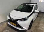 Toyota Aygo 1.0 VVT-i x-wave FULL OPTIONS/Cabrio/Navi/Stoelv, Voorwielaandrijving, Euro 5, Gebruikt, 4 stoelen
