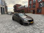 Mercedes-Benz 180 AMG | PANO | AUT | CARPLAY | SPOILER |, Auto's, 4 cilinders, 1595 cc, Particulier, 695 kg