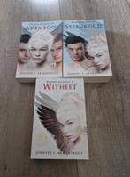 Boeken jennifer l armentrout dark elements deel 1 2 3 ya, Ophalen of Verzenden, Zo goed als nieuw