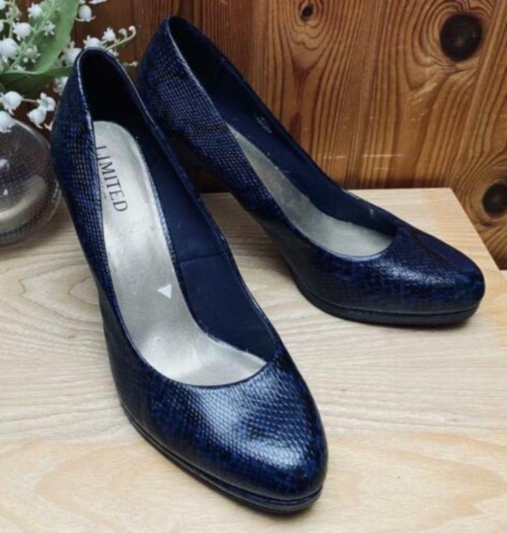 Limited collection schoenen maat 6.5/40, Kleding | Dames, Schoenen, Zo goed als nieuw, Sandalen of Muiltjes, Blauw, Ophalen of Verzenden