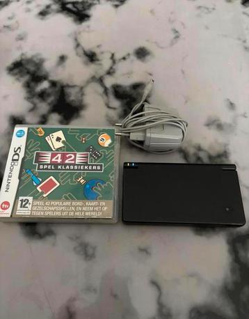 Nintendo dsi met 1 spel beschikbaar voor biedingen