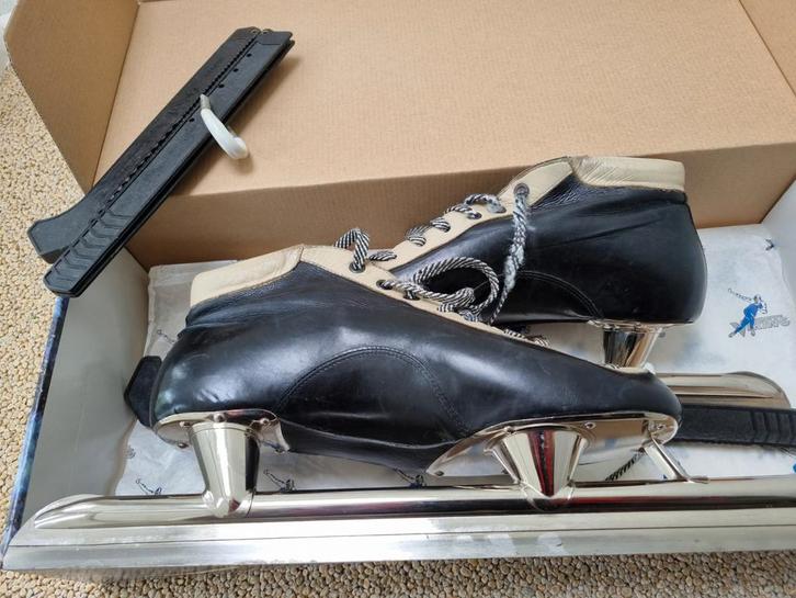 Viking Speciaal L.C. Noren Mt.41 met overschoenen, Sport en Fitness, Schaatsen, Gebruikt, Noren, Viking, Ophalen of Verzenden