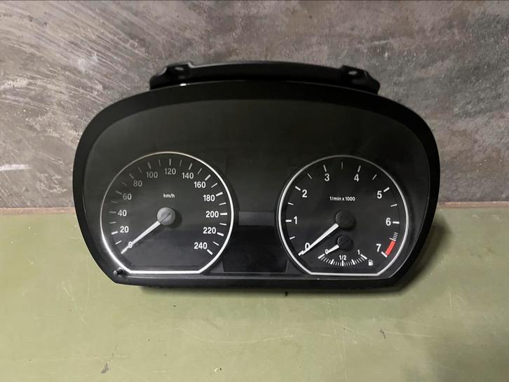 BMW 1-Serie Tellerunit / Instrumentenpaneel – Origineel BMW, Auto-onderdelen, Dashboard en Schakelaars, BMW, Ophalen of Verzenden