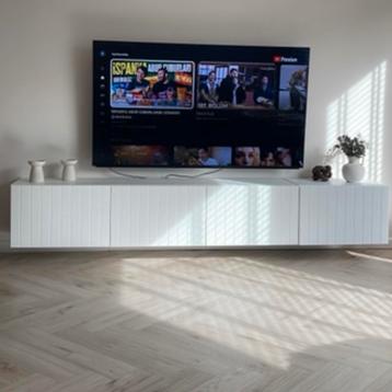Tv kast DEUREN zo goed als nieuw (alleen de deuren)