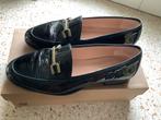 Unisa zwarte/ loafer instap lak leren schoenen maat 40 G, Ophalen of Verzenden, Zo goed als nieuw, Zwart, Instappers