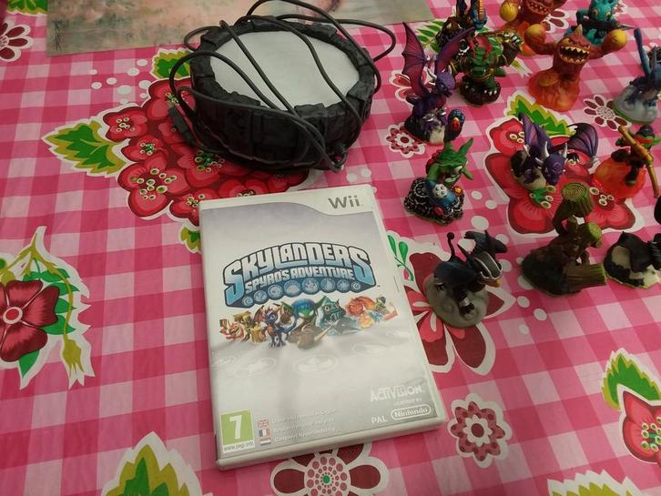 Skylanders Adventure Wii + Figuren, Spelcomputers en Games, Games | Overige, Gebruikt, Avontuur en Actie, 2 spelers, Vanaf 7 jaar