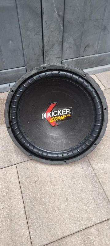 Kicker 15 inch subwoofer zwaar beschikbaar voor biedingen