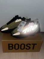 Yeezy 700, Kleding | Heren, Schoenen, Zwart, Nieuw, Ophalen of Verzenden, Sneakers of Gympen