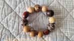 Houten kralen armband, Bruin, Ophalen of Verzenden, Zo goed als nieuw, Met bedels of kralen