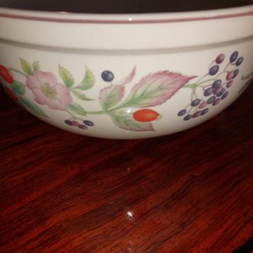 Wedgwood Roseberry serveerschaal. beschikbaar voor biedingen