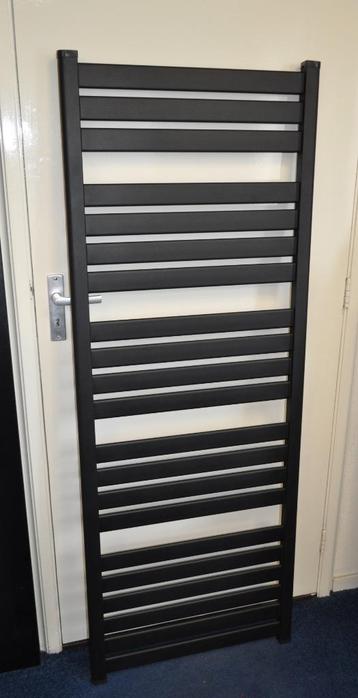 Handdoek radiator 160x60 cm – Vlak paneel – Mat zwart NIEUW beschikbaar voor biedingen