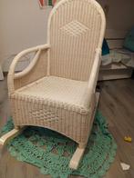 Rieten Schommelstoel - Babykamer Perfect!, Huis en Inrichting, Ophalen, Gebruikt, Wit, Riet of Rotan