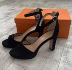 Zwarte suede sandaal met hak van Stefano Lauran maat 39, Kleding | Dames, Schoenen, Zwart, Nieuw, Ophalen of Verzenden, Stefano Lauran