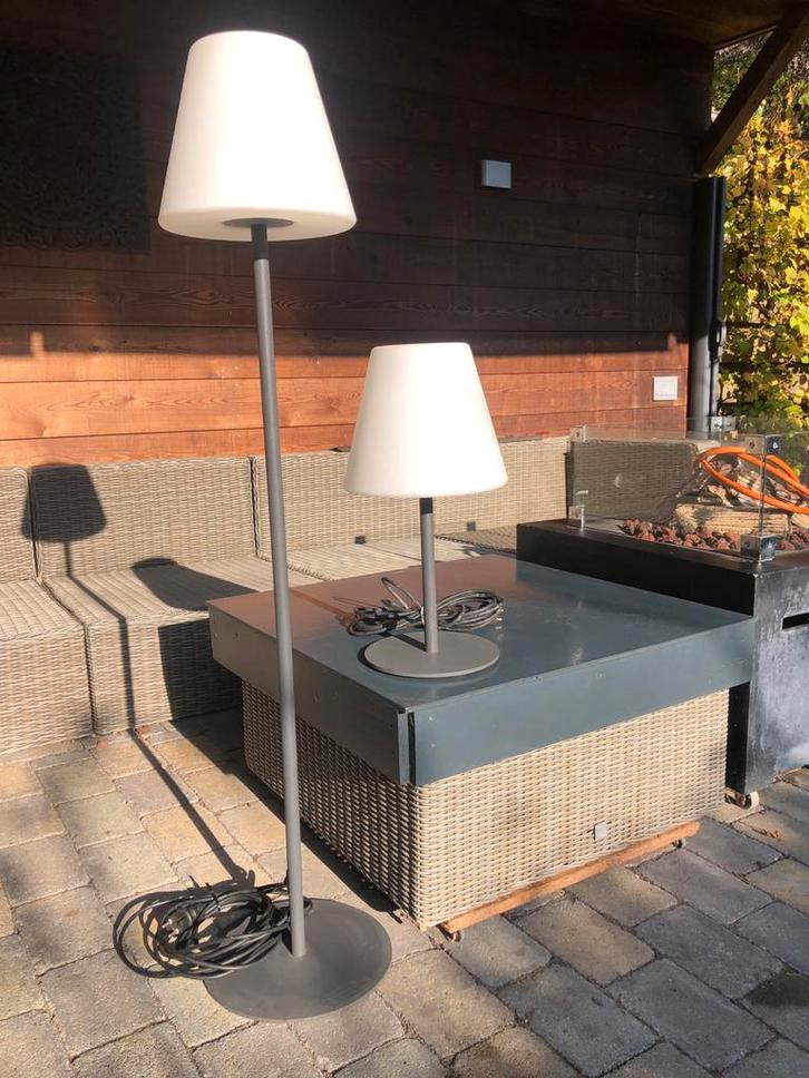 Tuinlampen Set - Vloer & Tafel, Huis en Inrichting, Lampen | Vloerlampen, Zo goed als nieuw, 100 tot 150 cm, Kunststof, Metaal