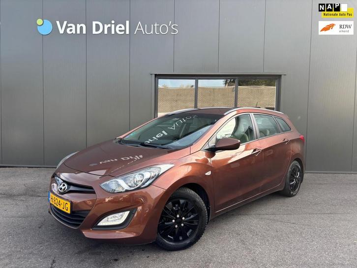 Hyundai I30 Wagon 1.4 / Airco / Multimediasysteem / Parkeers, Auto's, Hyundai, Bedrijf, Te koop, i30, ABS, Airbags, Airconditioning