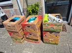 9 dozen met rommelmarkt spullen, Ophalen, Gebruikt