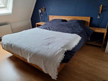Steigerhouten bed 160x200 beschikbaar voor biedingen