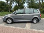 Volkswagen Touran 1.6 85KW 2003 Grijs, Stof, 74 €/maand, 4 cilinders, Origineel Nederlands