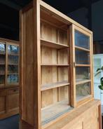 Prachtige teakhouten schoolkast | Teak buffetkast #2501, Huis en Inrichting, Kasten | Buffetkasten, Niet ingevuld, 100 tot 150 cm