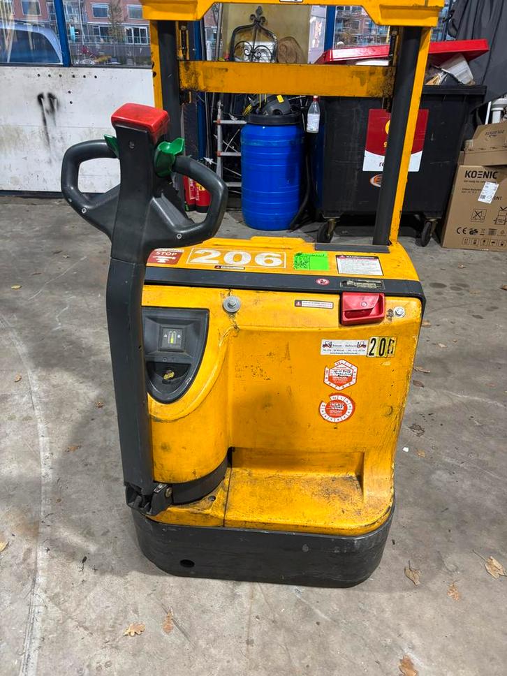Jungheinrich Stapelaar meerdere stapelaar zie advertentie, Zakelijke goederen, Machines en Bouw | Heftrucks en Intern transport