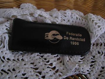 Federatie De Randstad 1986 * etui met opvouwbare schaar *  beschikbaar voor biedingen