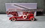 dinky toys brandweerauto, Hobby en Vrije tijd, Modelauto's | 1:43, Ophalen of Verzenden, Gebruikt, Auto, Dinky Toys