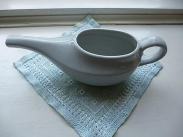 Oude tuitbeker ~ Drinkschuitje ~ wit kannetje ~Germany 26 beschikbaar voor biedingen
