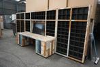 Vakkenkast vakkenwand met bureau | Sloophout, Huis en Inrichting, Ophalen of Verzenden, Gebruikt, Bureau