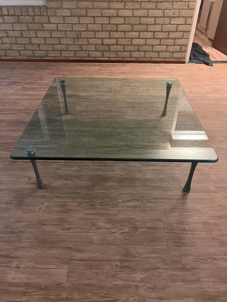 Design glazen salontafel Rolf Benz – robuust & tijdloos, Huis en Inrichting, Tafels | Salontafels, Gebruikt, Minder dan 50 cm