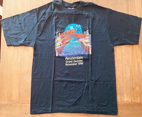 Planet Hollywood AMSTERDAM - GRAND OPENING T-shirt 1996, Verzamelen, Muziek, Artiesten en Beroemdheden, Nieuw, Kleding, Verzenden