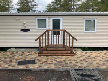 Prachtige opstap voor Chalet, Tinyhouse, Caravan, Pipowagen beschikbaar voor biedingen