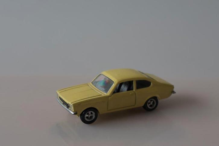 Opel Kadett GT/E geel, Hobby en Vrije tijd, Modelauto's | 1:43, Zo goed als nieuw, Auto, Overige merken, Ophalen of Verzenden