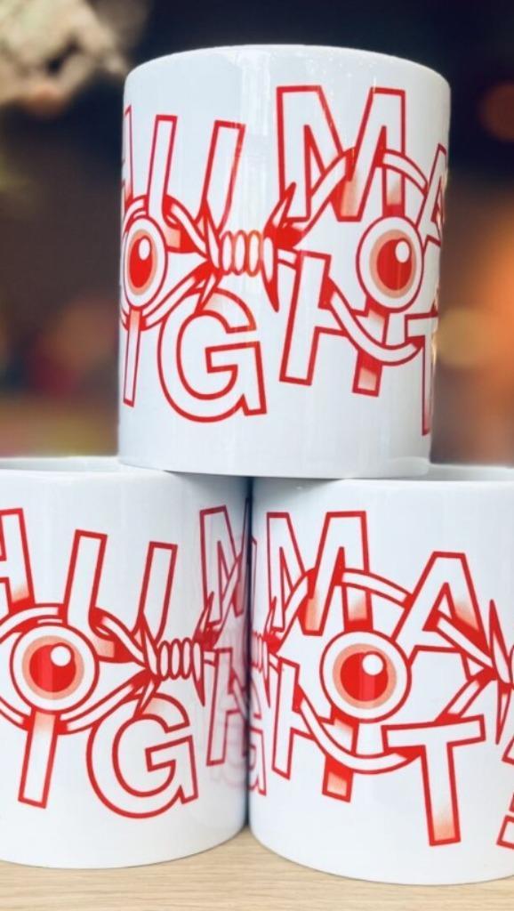 Mensenrechten-mok (40% kortingscode), Tickets en Kaartjes, Kortingen en Cadeaubonnen, Eén persoon, Warenhuis- of Winkelbon, Kortingsbon