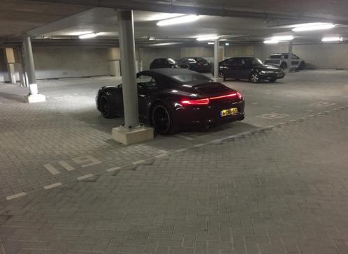Parkeerplaats Amsterdam Oost, Huizen en Kamers, Garages en Parkeerplaatsen, Amsterdam