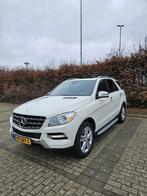 Mercedes-Benz ML 350 2013 Wit, Auto's, Mercedes-Benz, Automaat, Zwart, 2210 kg, Wit