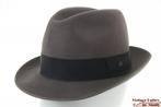 Vintage Gleufhoed Stetson Royal grijs vilt 56, Kleding | Heren, Hoeden en Petten, Stetson Royal, Hoed, Ophalen of Verzenden, 57 cm (M, 7⅛ inch) of minder