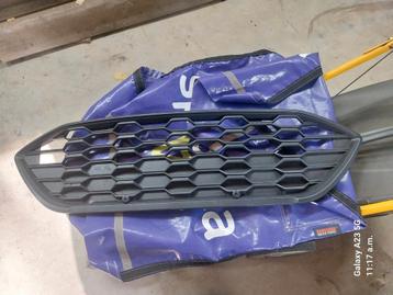 Ford Focus st line grill mk4 beschikbaar voor biedingen