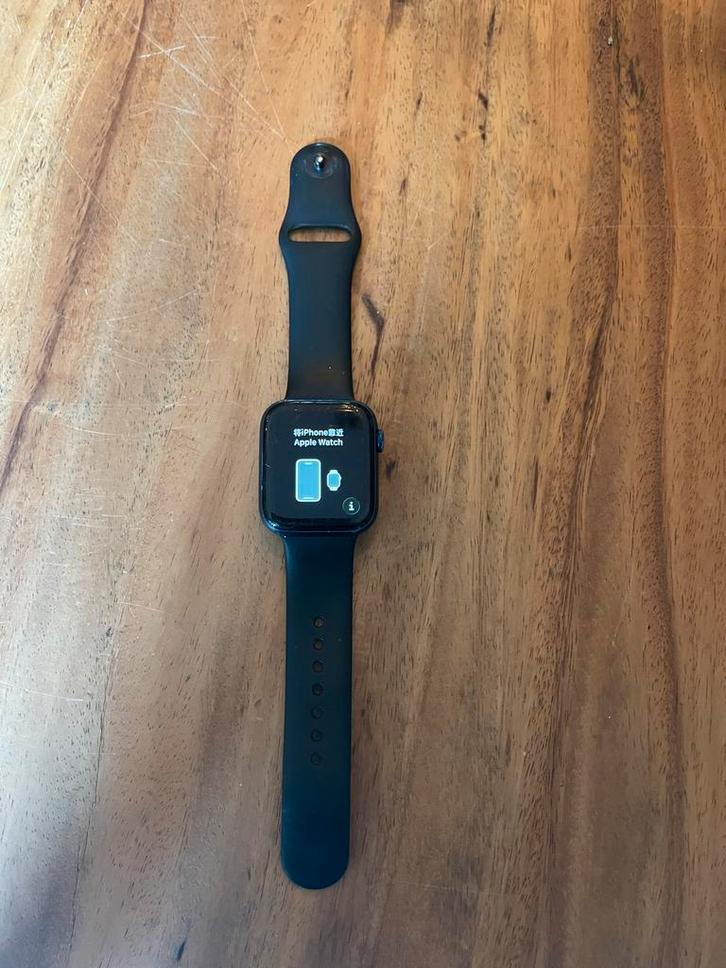Apple Watch Series 6 - Perfecte smartwatch!, Sieraden, Tassen en Uiterlijk, Smartwatches, Gebruikt, iOS, Zwart, Afstand, Waterdicht