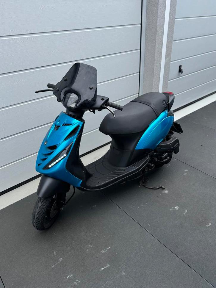 Piaggio zip 50cc 2017 brom, Fietsen en Brommers, Scooters | Piaggio, Zo goed als nieuw, Zip, Maximaal 45 km/u, Benzine, Ophalen of Verzenden