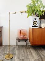 Vintage messing vloerlamp met verstelbare arm, Huis en Inrichting, Lampen | Vloerlampen, Ophalen of Verzenden, Gebruikt, Metaal