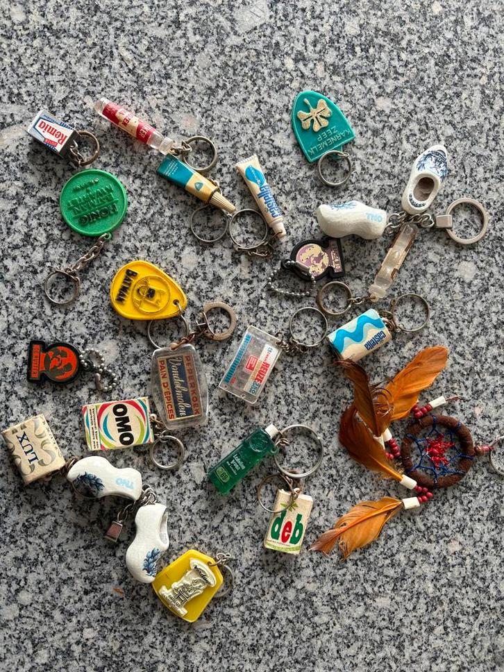 Oude Sleutelhangers Verzameling - Omo, Lux, Deb, Verzamelen, Sleutelhangers, Gebruikt, Merk, Ophalen of Verzenden