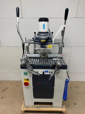 OZCELIK aluminium kopieerfreesmachine kopieerfrees beschikbaar voor biedingen