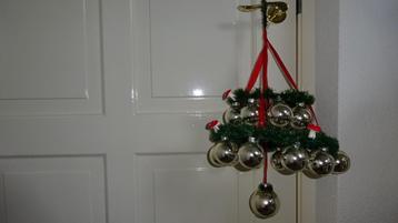 Kerstballen Hanger beschikbaar voor biedingen