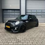 MINI F56 2.0 JohnCooperWorks 231PK PANO|HarmanKardon|FullOpt, 1998 cc, Zwart, 4 cilinders, 4 stoelen