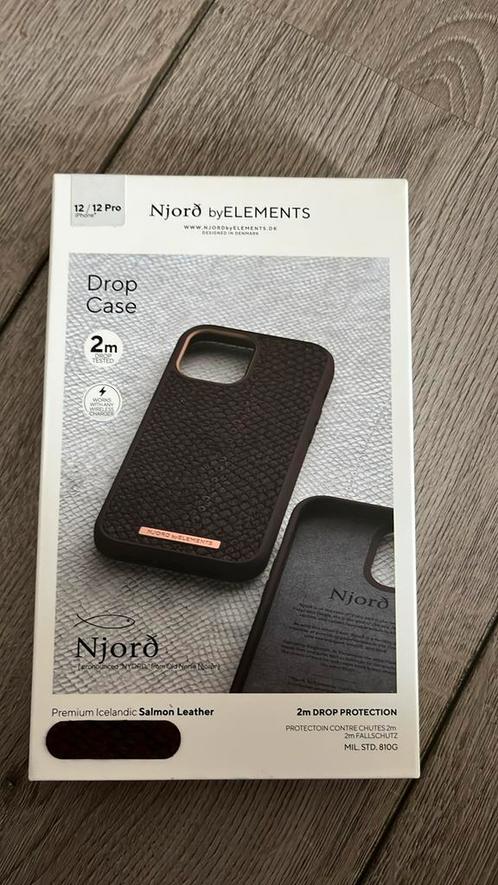Njord byELEMENTS Eldur voor Apple iPhone 12/12 Pro, Telecommunicatie, Mobiele telefoons | Telefoon-opladers, Zo goed als nieuw