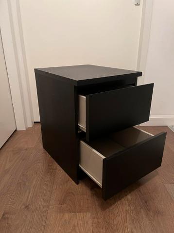 2x IKEA Malm Nachtkastjes met 2 Lades - afbeelding 2
