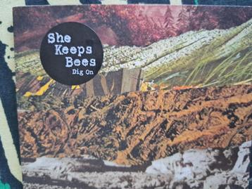 cd She Keeps Bees - Dig on (2011) beschikbaar voor biedingen