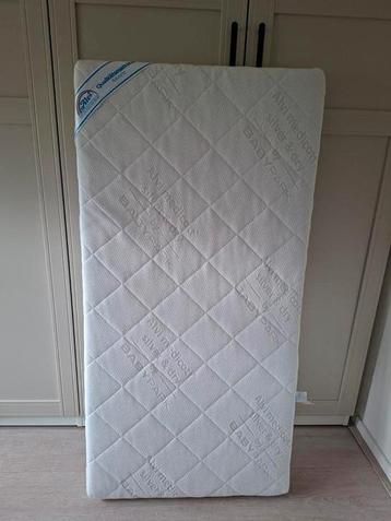 Matras ledikant Alvi by Babypark beschikbaar voor biedingen